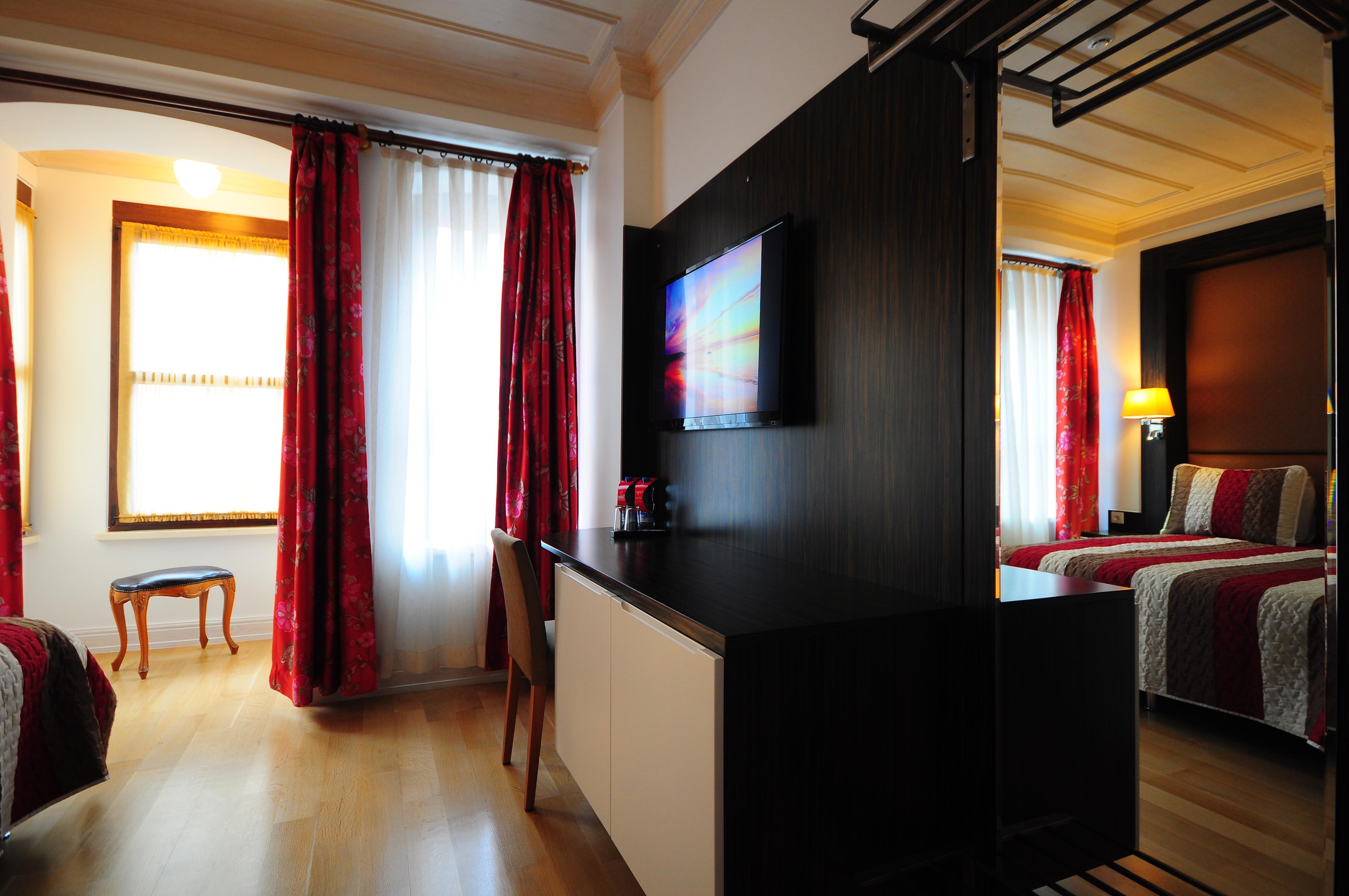 Ottopera Hotel (Adults Only) Истанбул Екстериор снимка