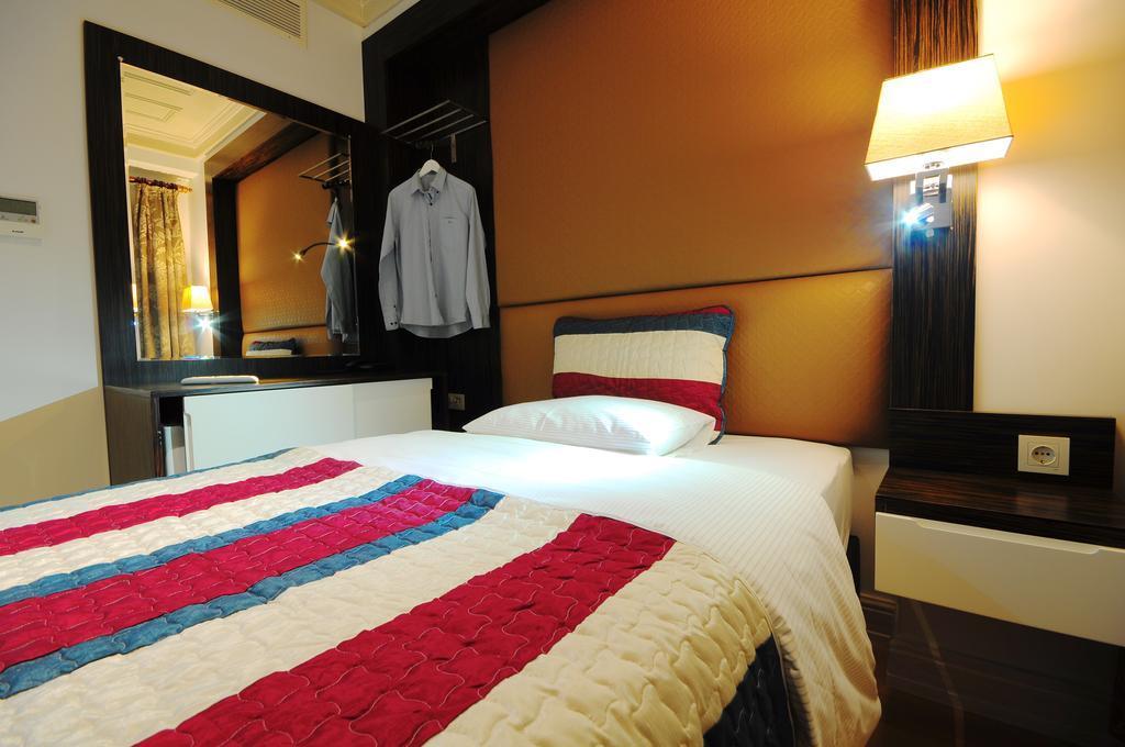 Ottopera Hotel (Adults Only) Истанбул Екстериор снимка